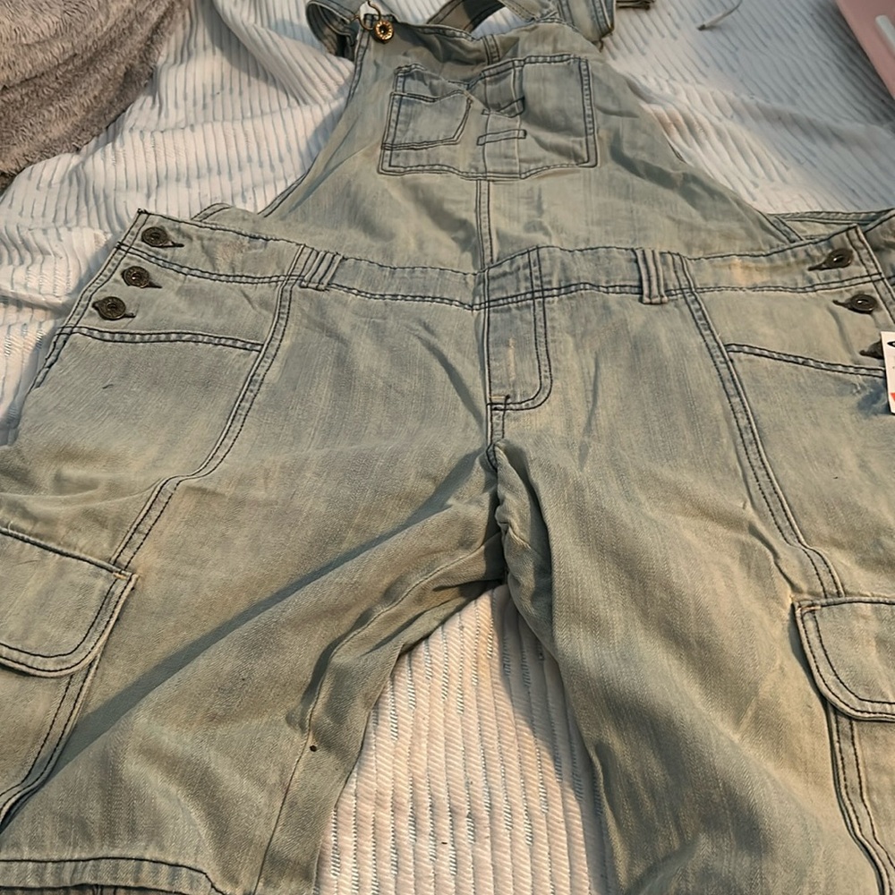 New With Tags - Retro Old Navy short overalls